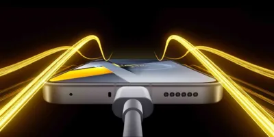 充電中のスマートフォン