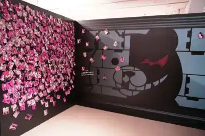 モノクマのグラフィック展示