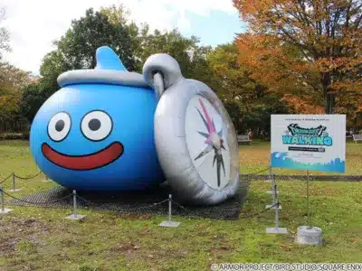 巨大なスライムバルーンとコンパス