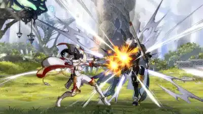 格闘ゲームの一場面で、白い衣装の女性キャラクターが黒い衣装の男性キャラクターに光の弾を発射している