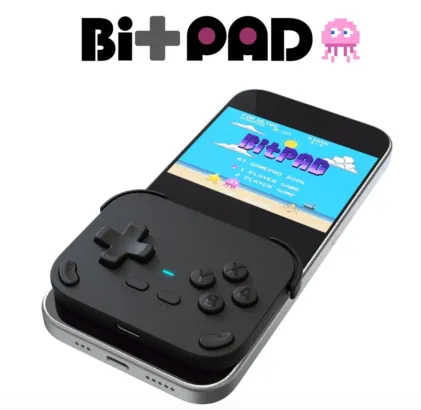 手のひらに推しゲーム機を！超薄型Bluetoothゲームパッド「BitPAD」でスマホがレトロゲームセンターに大変身！
