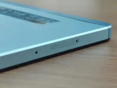 Teclast T50Mini SIMトレイ