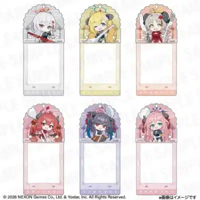 中華風衣装のアニメキャラクターキーホルダー