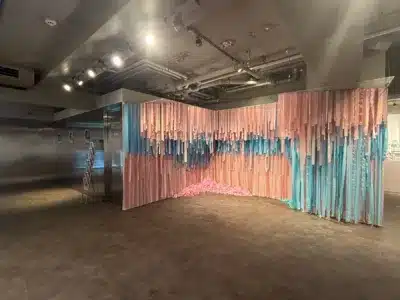 リボンでデザインされたフォトゾーン