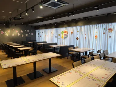 カフェ店内