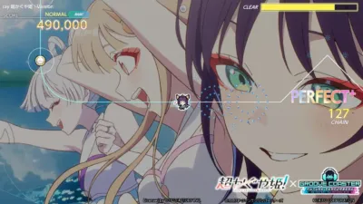人気リズムゲーム「GROOVE COASTER」のプレイ画面。アニメ調の美しい少女キャラクターが複数描かれ、490,000点のスコアとPERFECT+、127チェーンが表示されています。